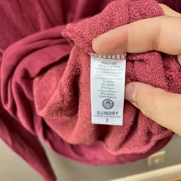 Love this 1 Sundry Loved Berry Pink Graphic Long Sleeve Sweatshirt- Size 2 (Medi - Picture 4 of 4